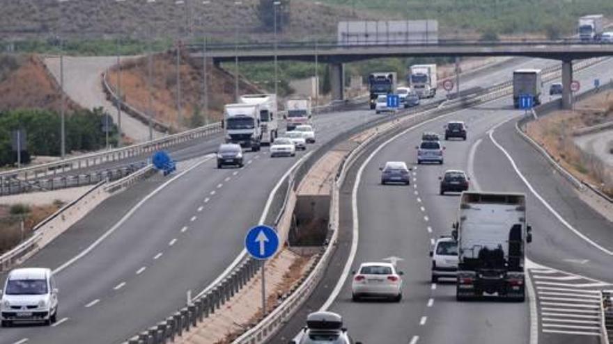 Imagen de la Autovía del Mediterráneo en Orihuela.