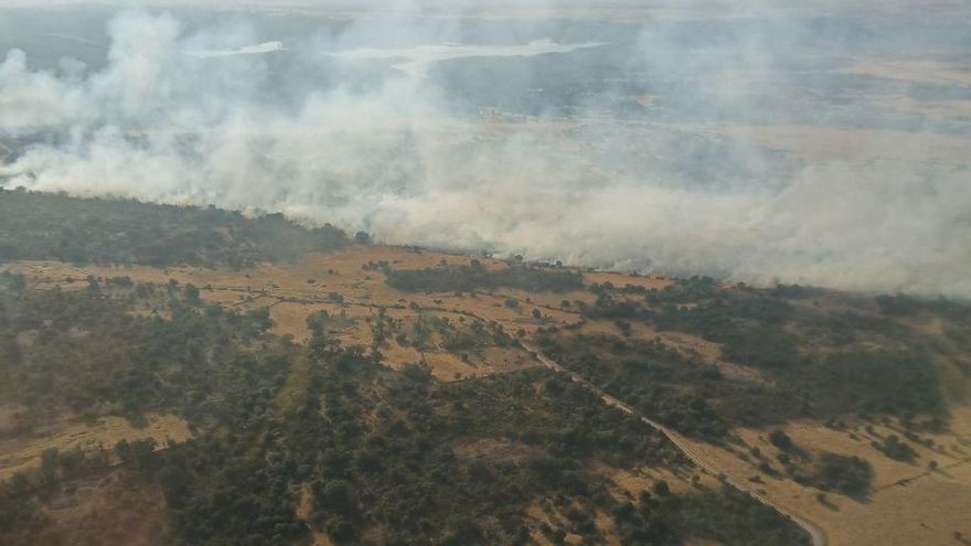 Declarado un incendio a primera hora del sábado en Villaflor