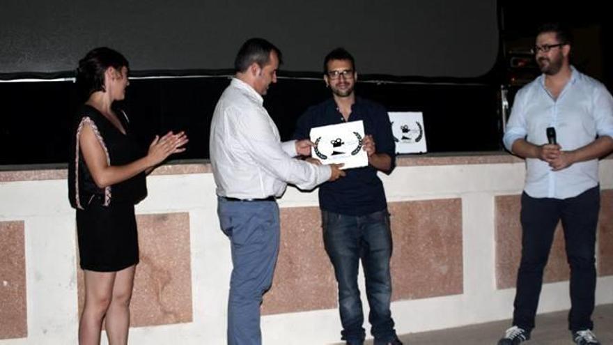 Classmate gana el premio al mejor corto alicantino