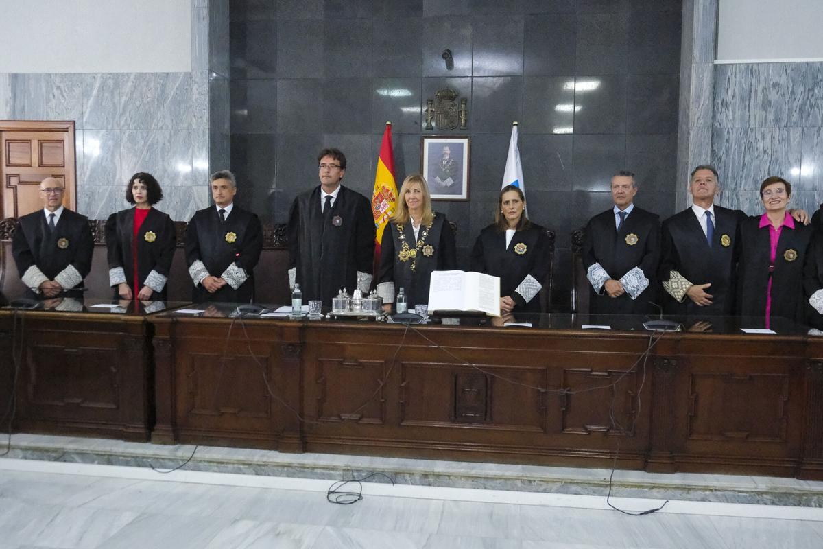 Juan Avello toma posesión como presidente del TSJC