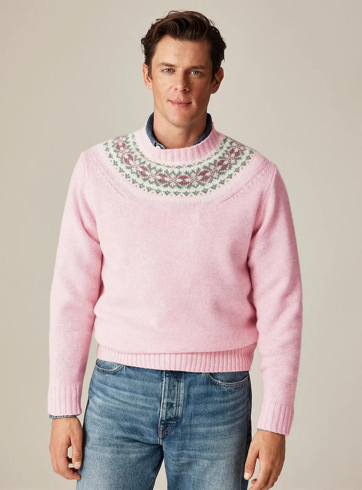 El jersey navideño rosa de J.Crew, con estampado 'Fair Isle' en el canesú.