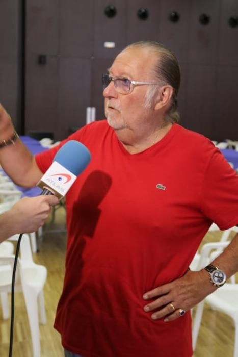 Los desalojados esta mañana en Barx han sido acogidos temporalmente en el Palacio de Congresos de Gandia.