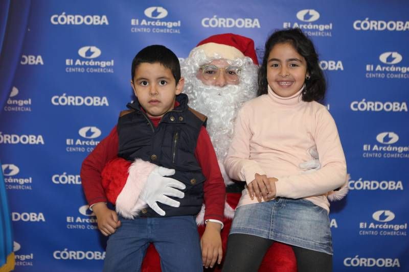 Niños con Papá Noel (20-12-2013)