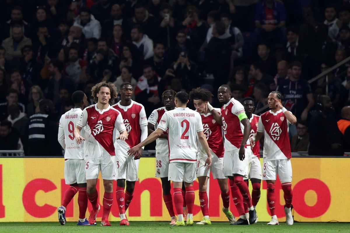 El Mónaco lo vio demasiado cerca en el Parque de los Príncipes