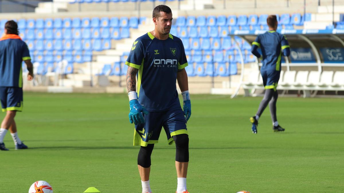 Biel Ribas, durante un entrenamiento con el UCAM Murcia