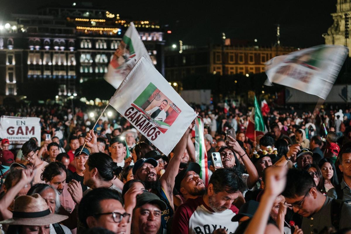 Miles de personas celebran la victoria de Claudia Sheinbaum, en las elecciones realizadas en junio de 2024.