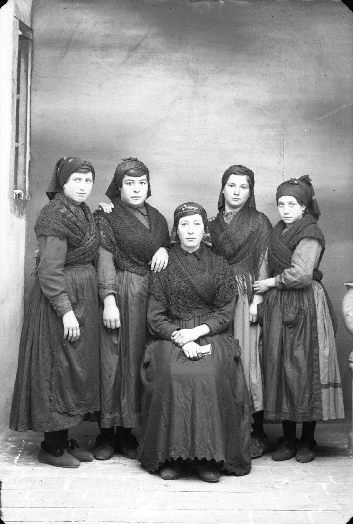 EN IMÁGENES: El homenaje del Museo del Pueblo de Asturias a las mujeres asturianas que hicieron historia