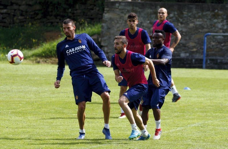 Primer entrenamiento del Real Zaragoza en Boltaña