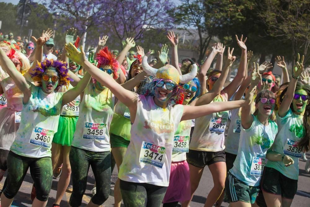 La primera edición de «FestiRun» combina deporte y diversión en una carrera que logró reunir a multitud de personas