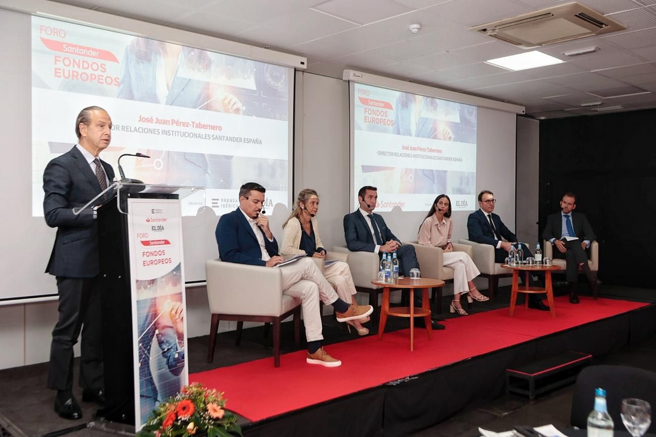 Foro Banco Santander en el Hotel Escuela Santa Cruz