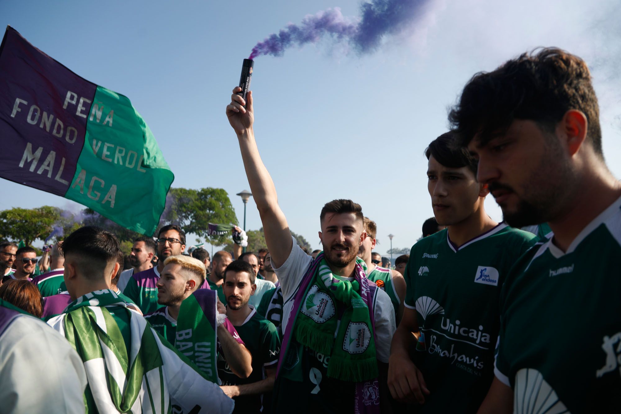 El recibimiento al Unicaja para la Final Four de la BCL, en imágenes