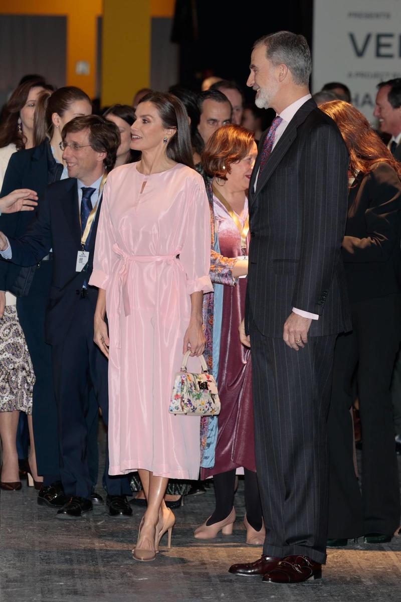 Letizia, de rosa en Arco 2023