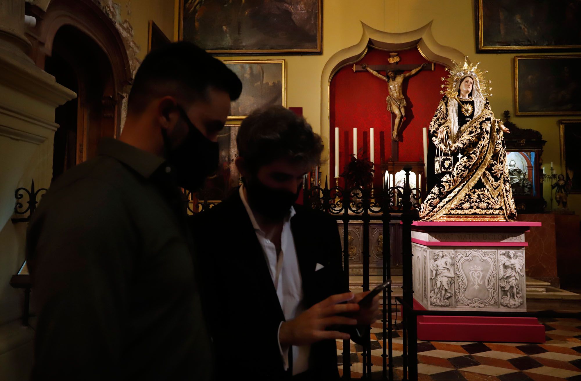 Las imágenes de la exposición 'El Verbo Encarnado' en la Catedral de Málaga