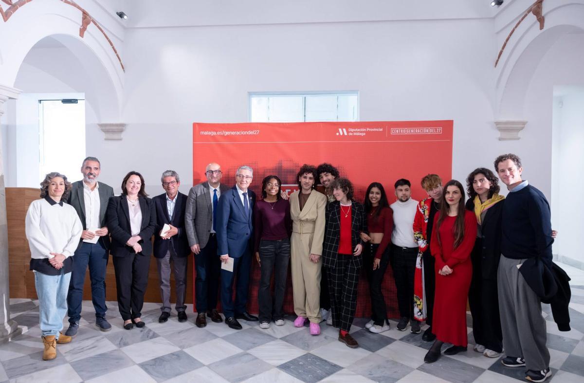 Participantes en el primer acto en el Palacio de Valdeflores, nuevo espacio cultural de Málaga. | L.O.