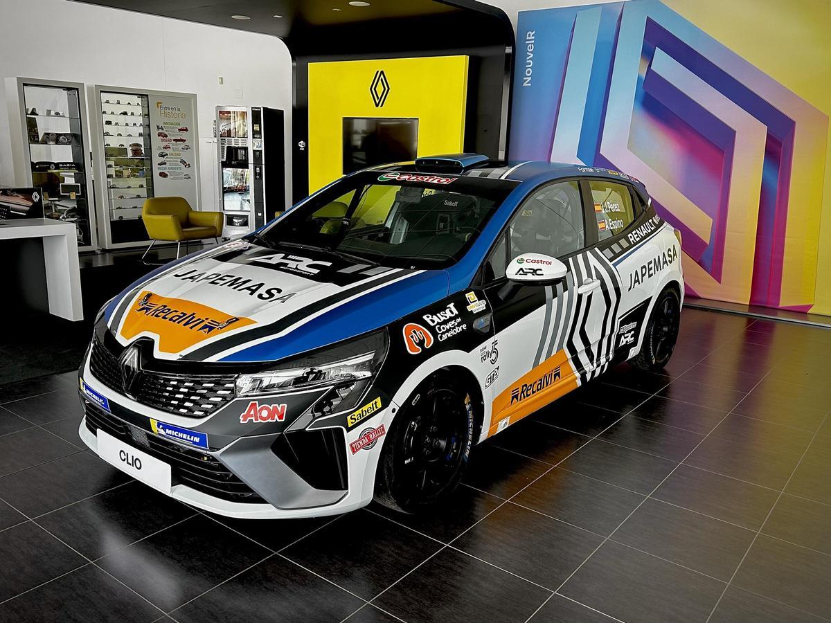 El debut del equipo está programado para la primera prueba del Trofeo Renault con el Rally Sierra  Morena.