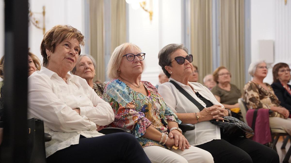 Asistentes a la cita programada en Xàtiva.