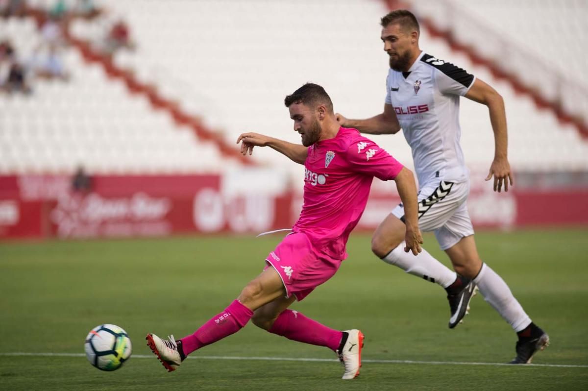 FOTOS: El Córdoba CF golea al Albacete.