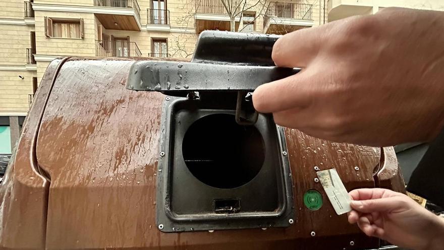 Todo lo que se sabe sobre la nueva tarjeta para abrir el contenedor marrón en Palma: cómo conseguirla y cuándo será obligatoria