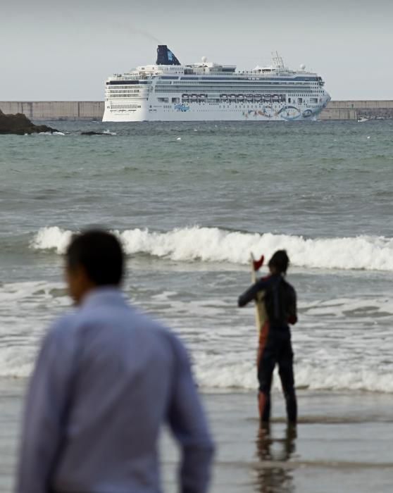 Crucero en El Musel