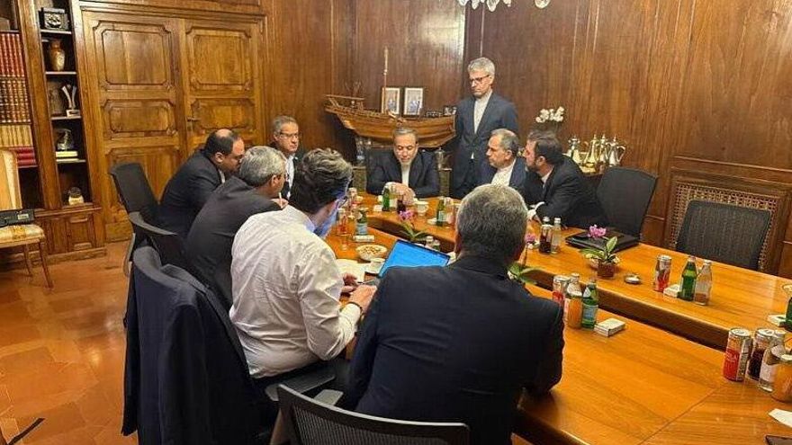 Irán y EEUU continúan en &quot;conversaciones serias&quot;, a &quot;pesar de estar lejos aún de un acuerdo&quot;