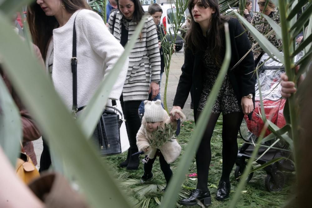 Semana Santa en A Estrada 2016 | El Domingo de Ramos gana fieles en A Estrada