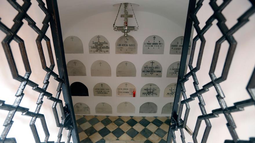 Restauración de la cripta familiar de Martín Heredia en el Cementerio de San Miguel