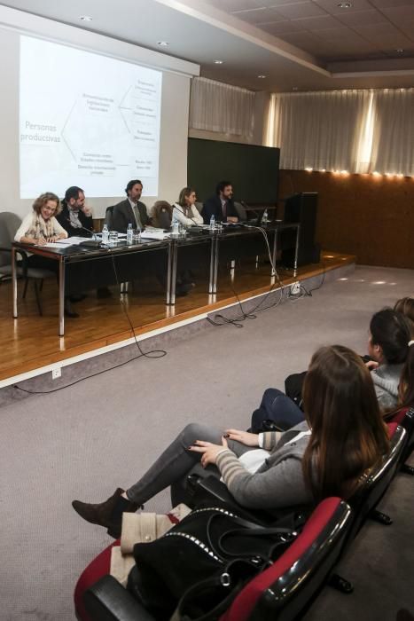 Mesa redonda 60 aniversario de los Tratados de Roma en el Aula Magna de la Facultad de Derecho