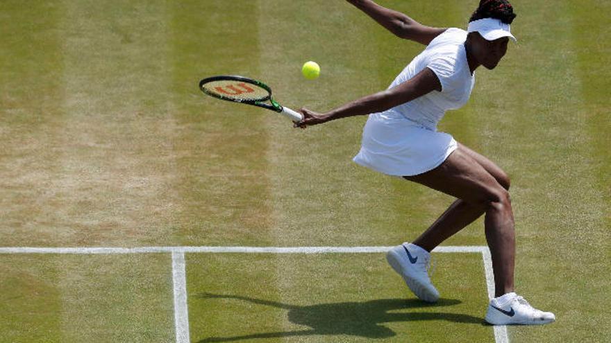 Venus Williams, tras eliminar a Carla Suárez, hizo lo propio con Shvedova.