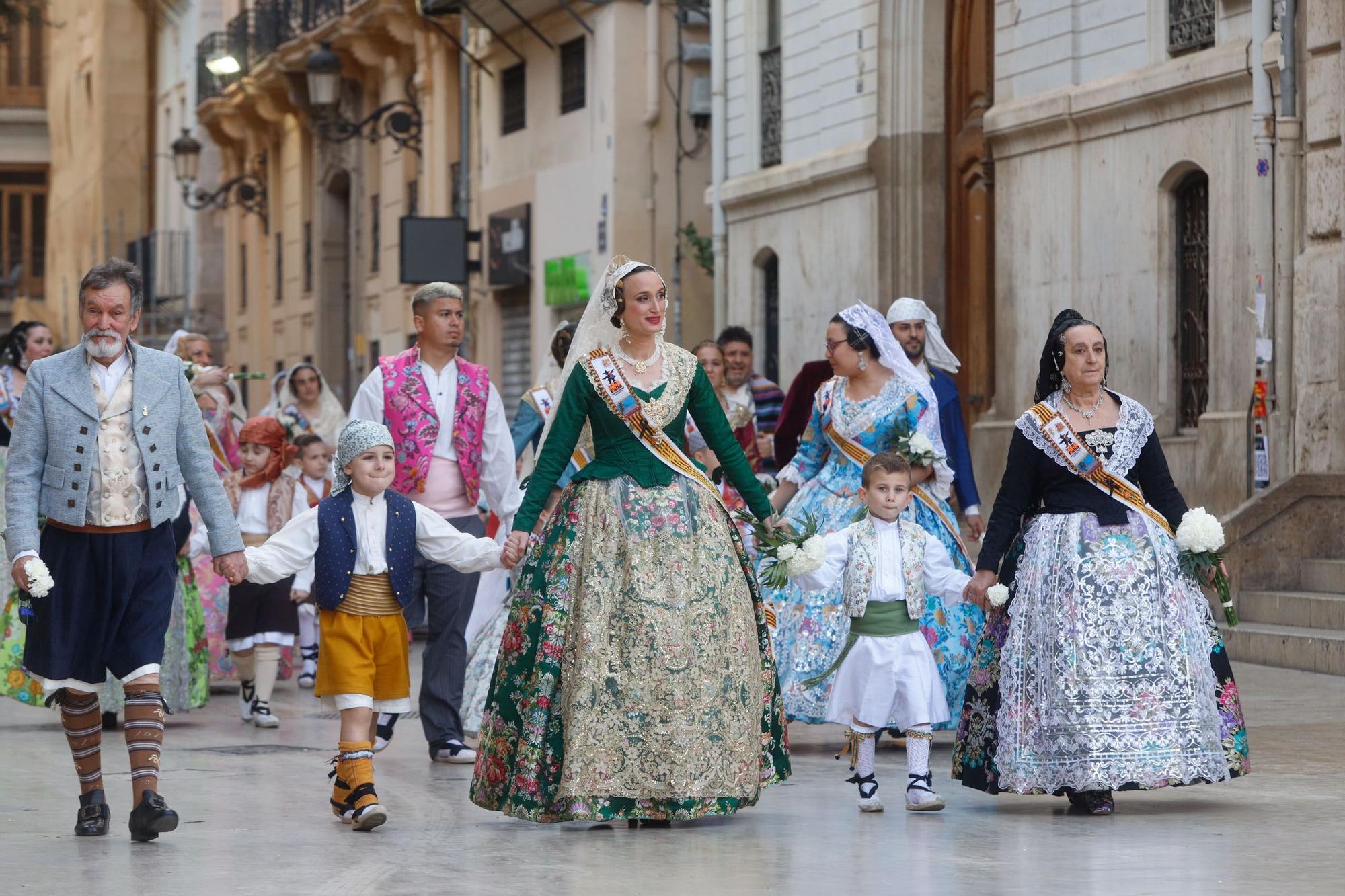 Búscate en el segundo día de la Ofrenda en la calle San Vicente entre las 17 y las 18 horas