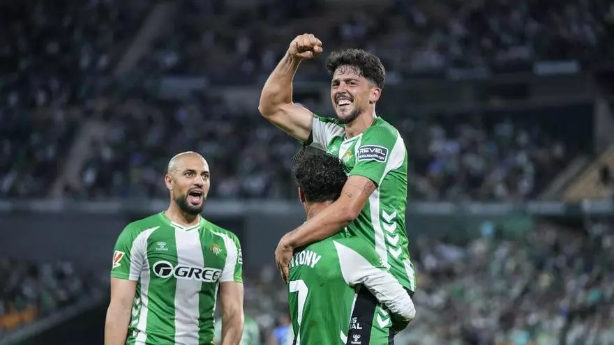 ¡No podía ser otro! Pablo Fornals dio el gol de la victoria desde fuera del área