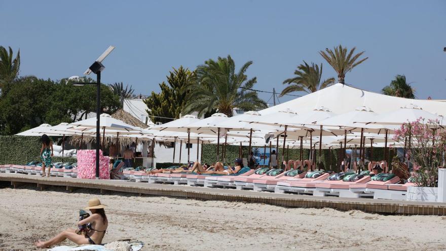Los ‘beach clubs’ de Cathy Guetta en Ibiza adeudan 212.000 a la Seguridad Social