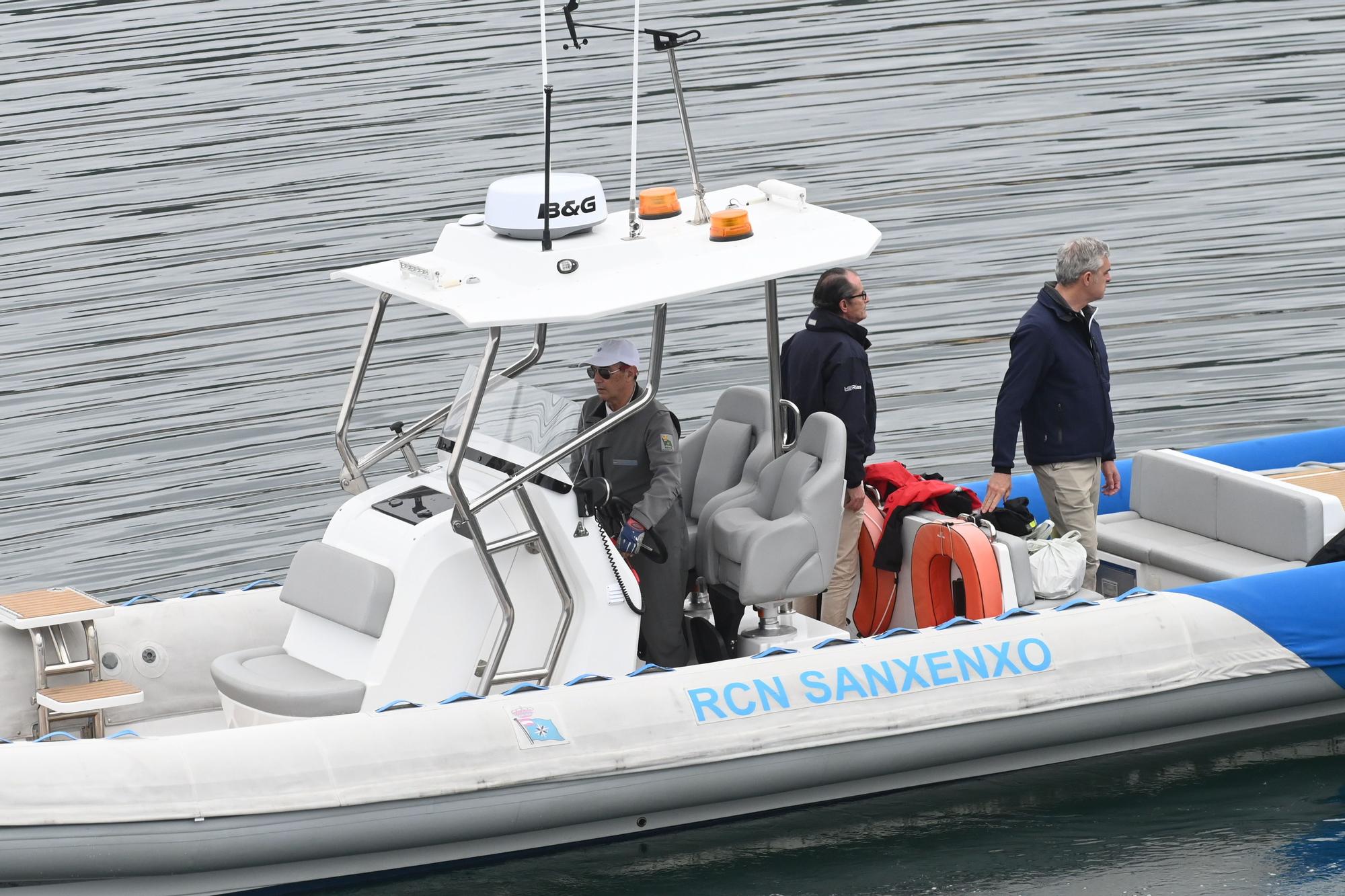 El rey emérito, Juan Carlos I, ya navega por aguas de Sanxenxo