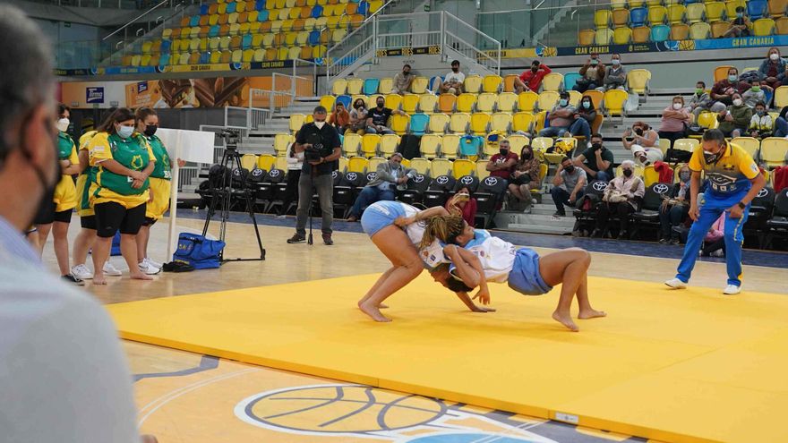Lucha canaria: Presentación de la II Liga Femenina ABT Canarias.