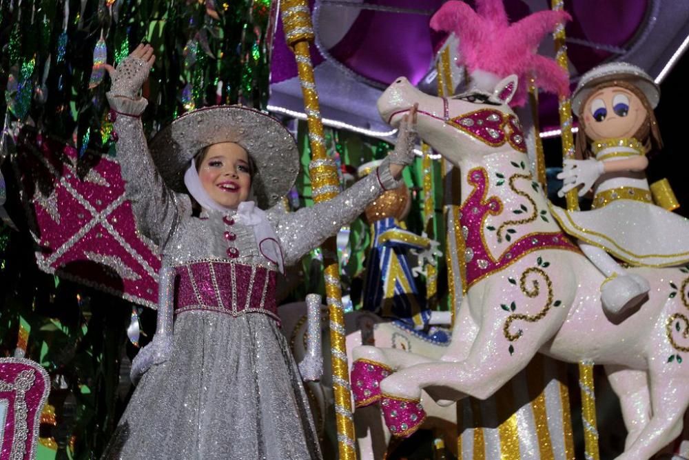 Andrea Guerrero, de la comparsa Los Gnomos, reina infantil del Carnaval de Cartagena 2017