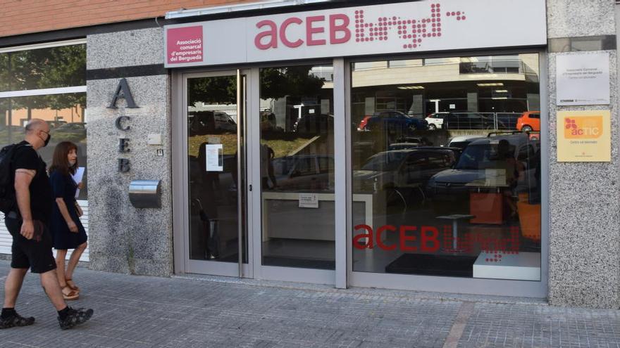 Entrada de delegats sindicals  a la reunio d&#039;aquest dimarts