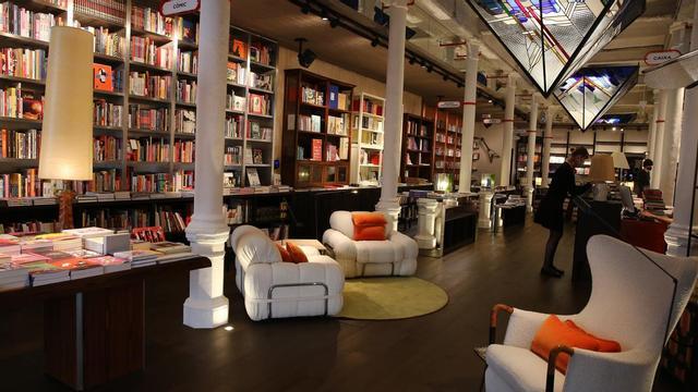 El nuevo local de la librería Finestres dedicado a todas las artes.