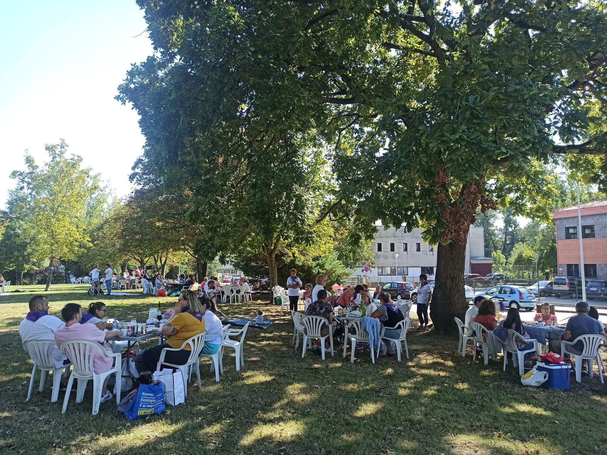 Así fue la comida campestre de Noreña en el parque de Los Riegos