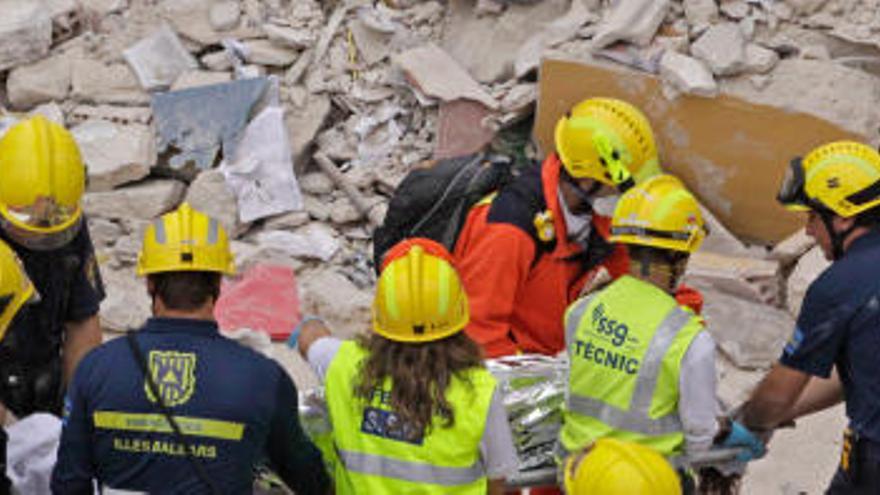 El desplome del edificio se salda con siete muertos y tres heridos