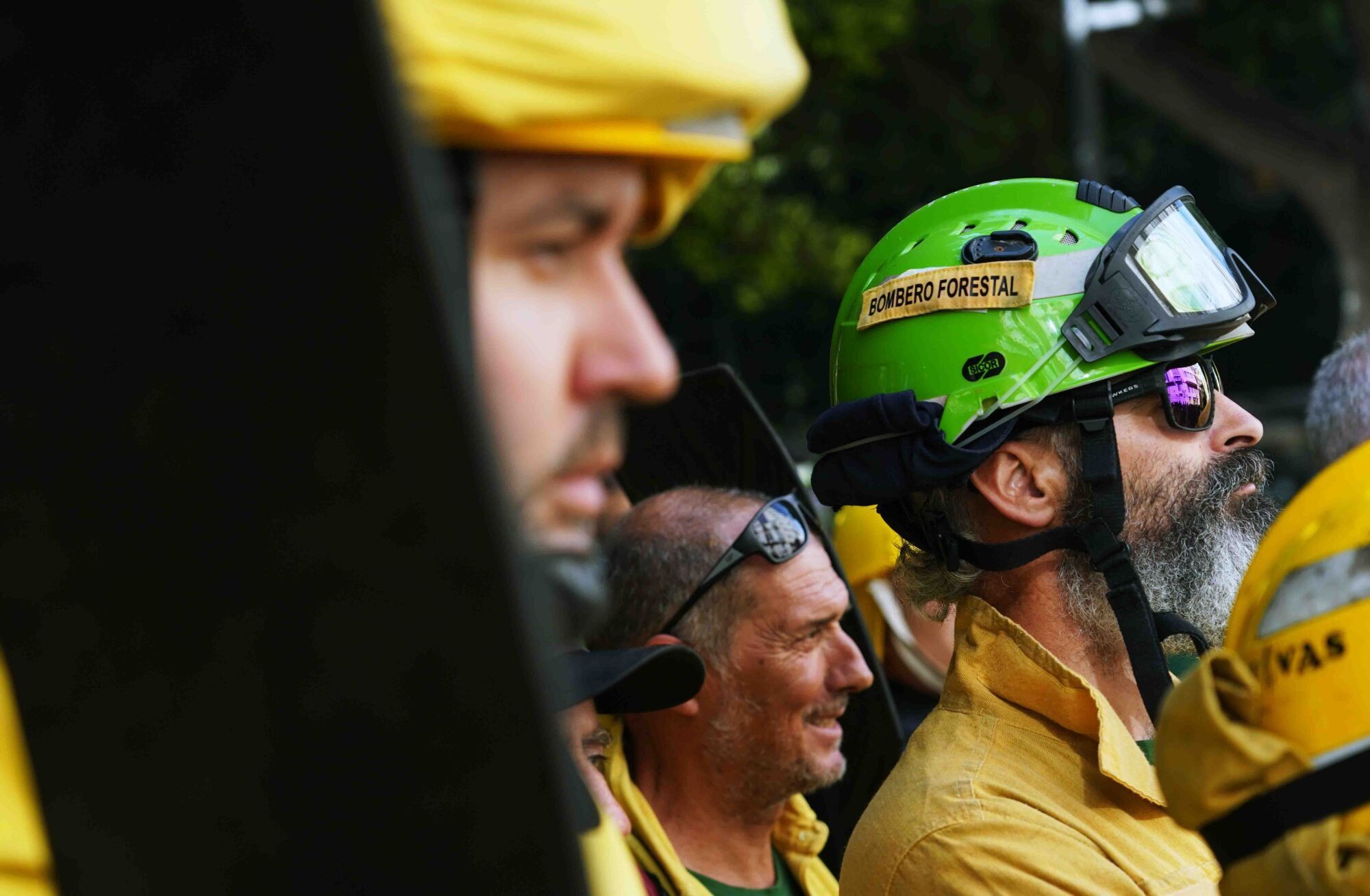 Los bomberos del Infoca se manifiestan en Málaga: 'Nuestros derechos se luchan y se defienden', convocada por CGT, CCOO, UITA, CSIF, SIBFI y Movimiento Infoca, por las precarias condiciones del servicio de extinción 