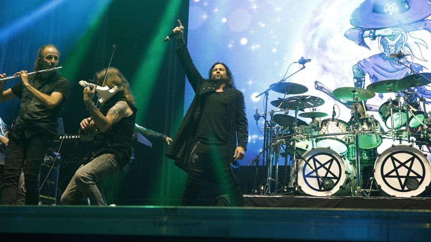 Mägo de Oz, envuelto en polémica por insultar a Pedro Sánchez en su concierto de Llanera: &quot;¡Gilipollas!&quot;