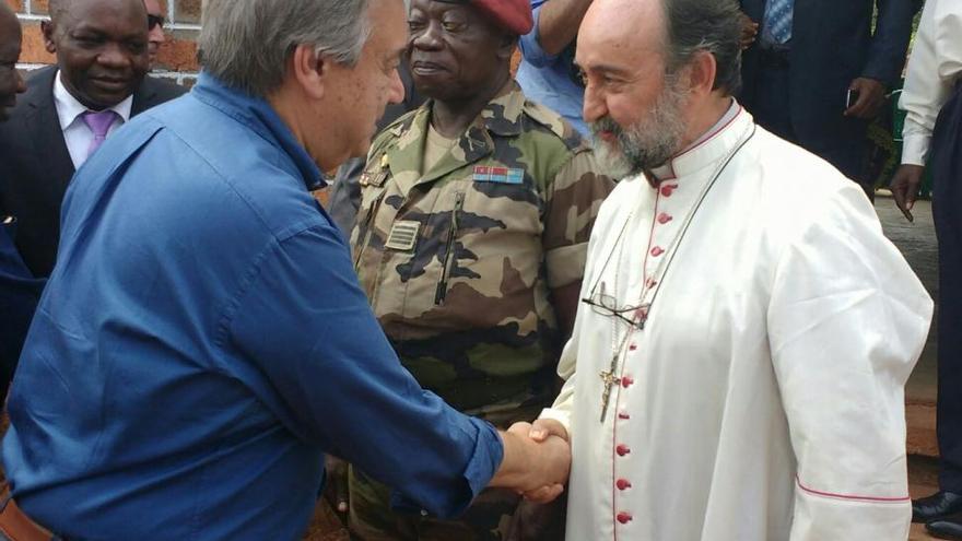 El obispo de Bangassou recibe al secretario de la ONU