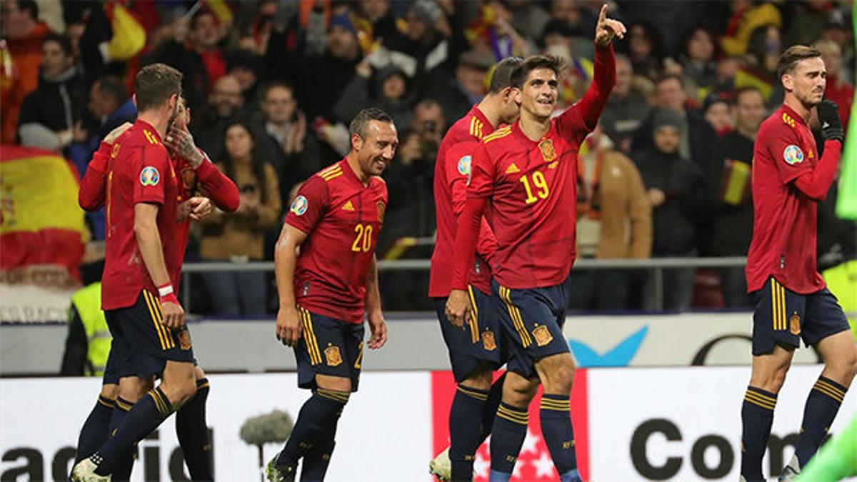 España golea a Rumanía por 5-0