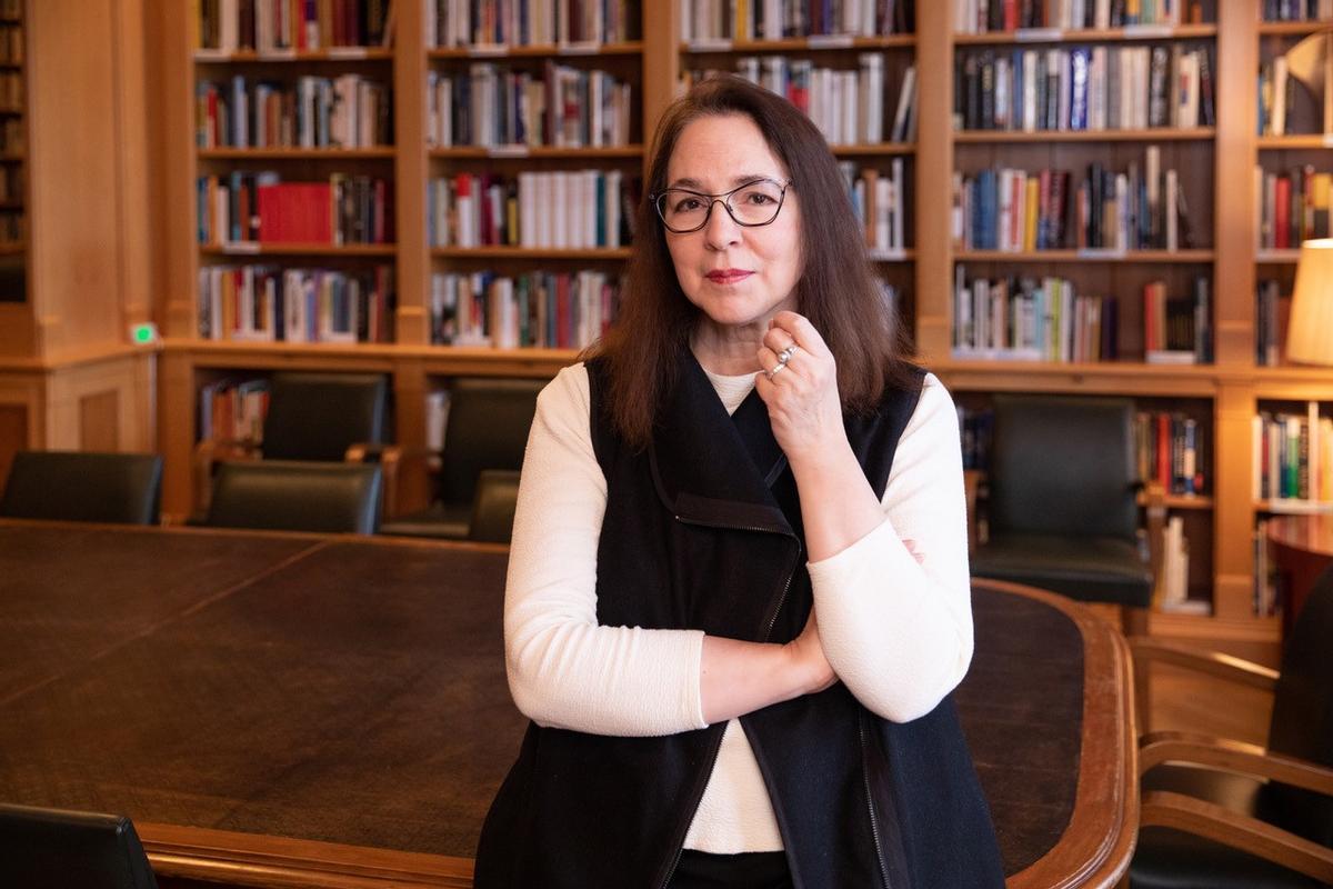 La escritora Lorrie Moore, autora de la novela 'Si este no es mi hogar, no tengo un hogar', fotografiada en la American Academy, en Berlín
