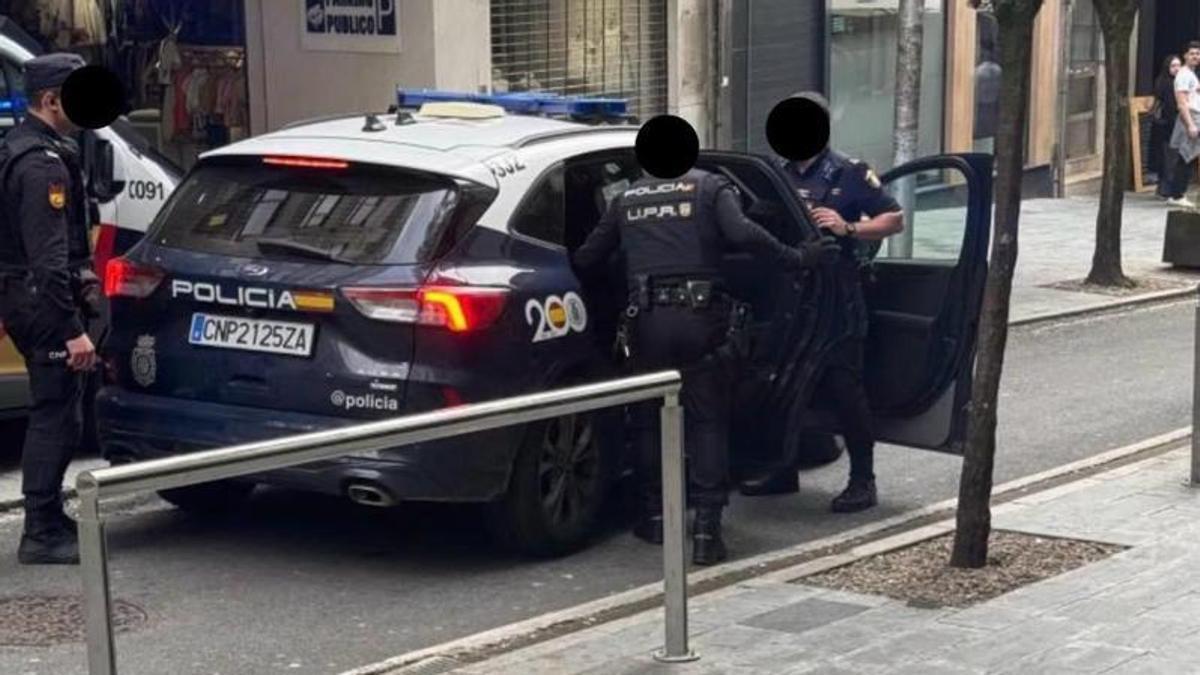 NARCOPISOS SANTIAGO | La jueza deja en libertad a los cuatro detenidos en la redada antidroga en pisos del Ensanche de Santiago