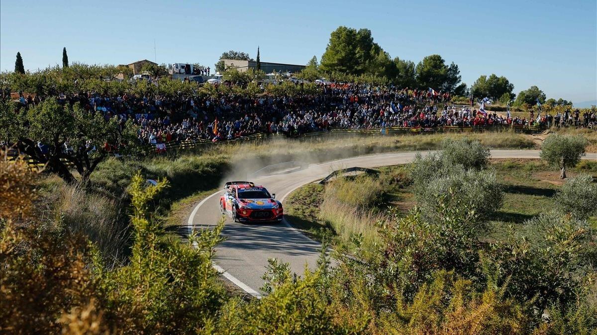 zentauroepp50589093 belgian driver thierry neuville steers his hyundai i20 coupe191026195353