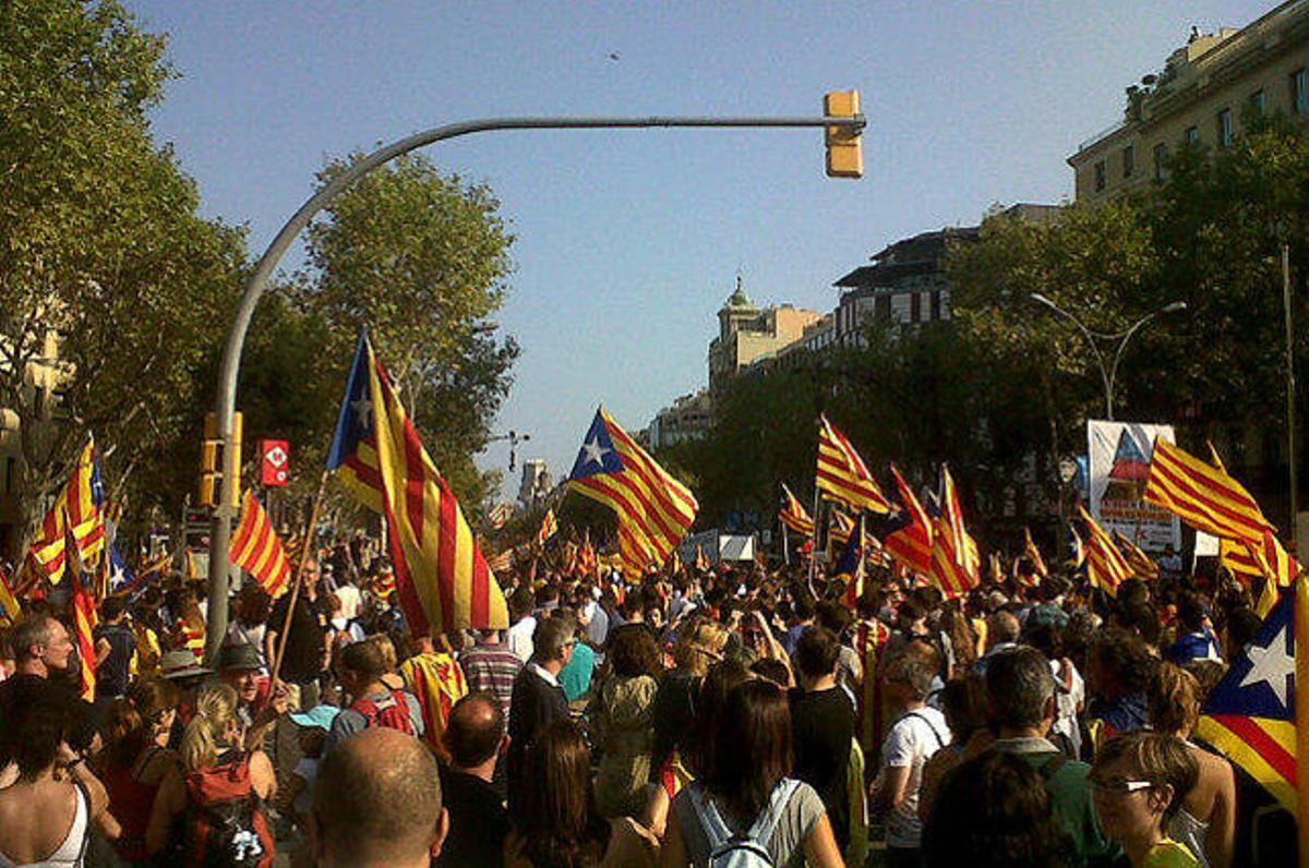 @msalvatella21: Passeig de Gràcia a les 17:20! Impresionant!.