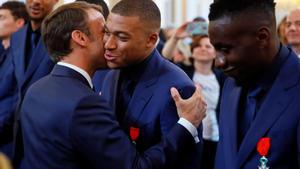 ¡Mbappé, pillado! El jugador le dijo a Macron cuándo será anunciado su fichaje por el Real Madrid