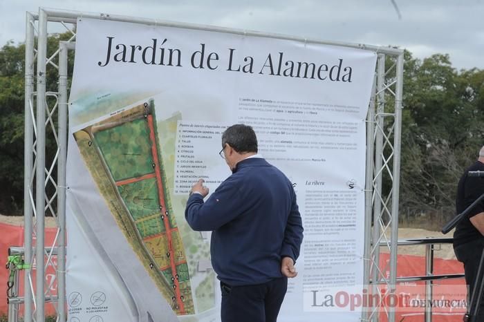 Alameda del Malecón: el entorno urbano del Segura estrena nuevo espacio verde