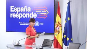La portavoz del Gobierno, Isabel Rodríguez, este 11 de julio de 2022, a su llegada a la sala de prensa de la Moncloa tras la reunión del Consejo de Ministros. 