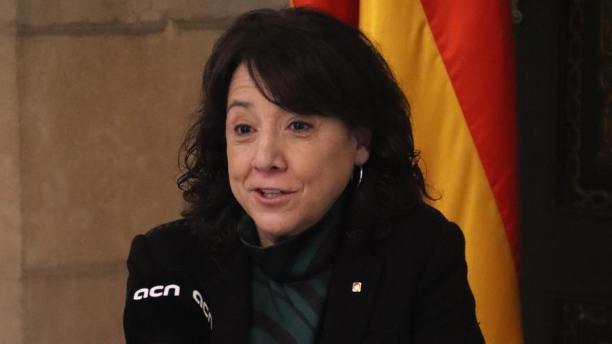 La presidenta del Parlament, Anna Erra, a una entrevista a l'Agència Catalana de Notícies (ACN).